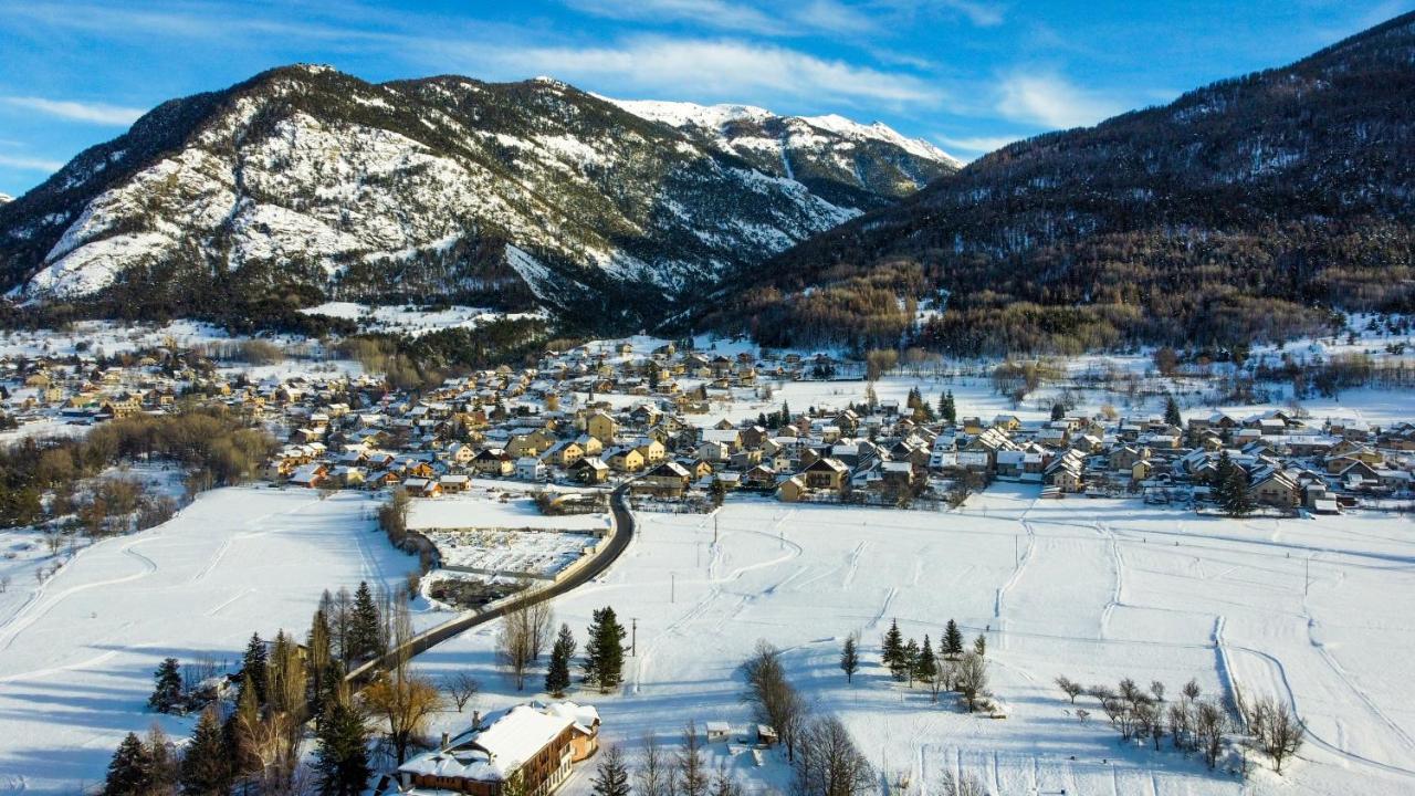 Briancon - Serre Chevalier 1200 - Joli Appartement - Face Aux Pistes En Centre Ville Buitenkant foto